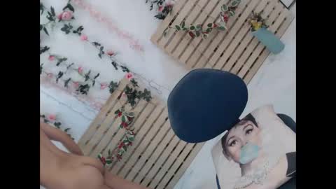 Snapshot of _celina chatting on 05.17.26 _celina online show from 05.17.26