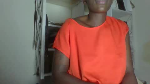 Snapshot of _clara01 chatting on 04.10.26 clara online show from 04.10.26