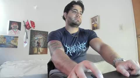Snapshot of _coddy_ chatting on 01.01.25 coddy nolove online show from 01.01.25