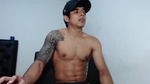  crissgex  online show from 04.01.26