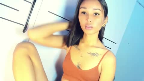 Snapshot of _cumonu69_ chatting on 02.04.25 Tiko online show from 02.04.25