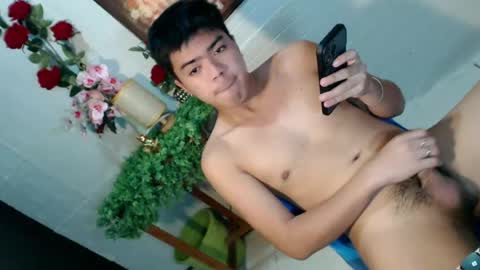 Snapshot of _cumwithrussel chatting on 06.14.26 Russ online show from 06.14.26