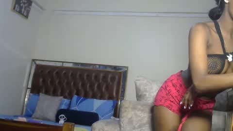 Snapshot of _daddyslittlemonster_ chatting on 01.28.25 lily online show from 01.28.25