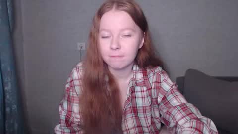 Snapshot of _damnbaby chatting on 11.12.25 _damnbaby online show from 11.12.25