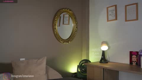 Snapshot of _eme chatting on 02.04.26 Eme online show from 02.04.26