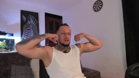 Snapshot of _emilio_escobar chatting on 06.22.26 Emilio online show from 06.22.26