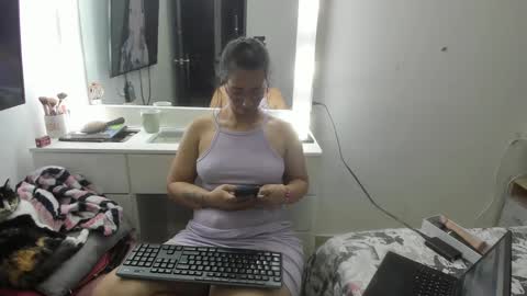 Emma online show from 12.31.24