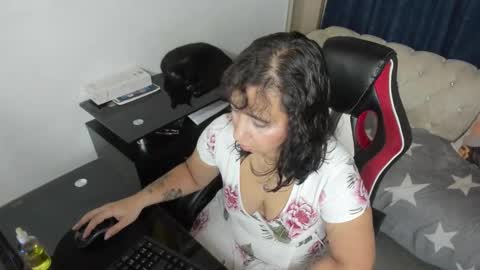 Emma online show from 10.14.25