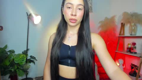 Snapshot of _emma_m chatting on 05.22.26 emma morryson online show from 05.22.26