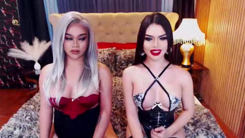 _empressvalerie_ online show from 02.10.25