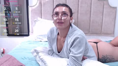 Snapshot of _ericavanderhill_ chatting on 02.17.25 Erica Vanderhill online show from 02.17.25