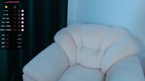 _esmeraldiyaa_ online show from 01.03.25