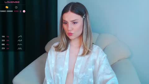 _esmeraldiyaa_ online show from 01.06.25