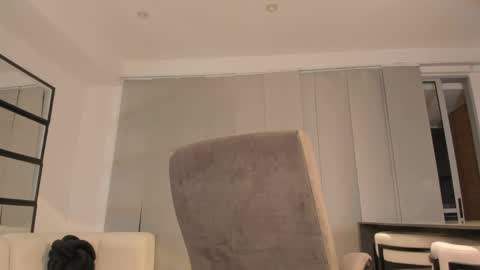 Snapshot of _evaa chatting on 06.05.26 Eva online show from 06.05.26