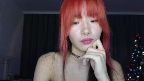 EveEva online show from 12.05.24