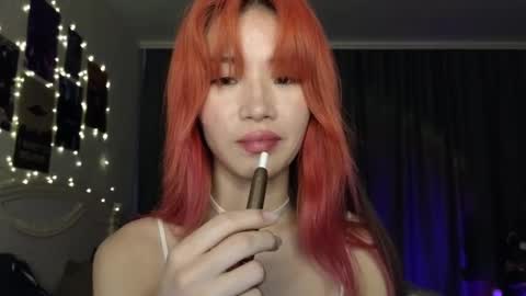 EveEva online show from 01.21.25