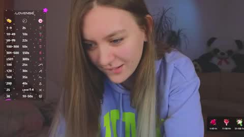 Evie online show from 01.12.25