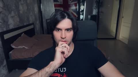 Keanu online show from 10.19.25