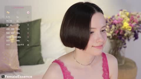 Snapshot of _female_essence_ chatting on 12.02.24 Essie online show from 12.02.24