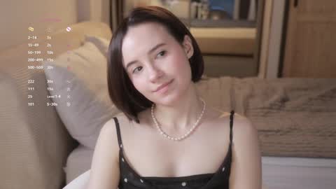 Snapshot of _female_essence_ chatting on 05.29.26 Essie online show from 05.29.26