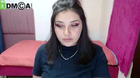 Snapshot of _fenix chatting on 11.27.25 Y online show from 11.27.25