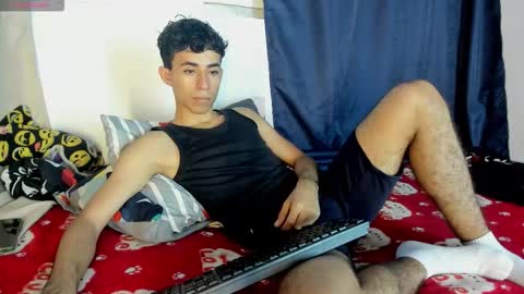 Snapshot of _fiore_ chatting on 11.24.25 jair eduardo online show from 11.24.25