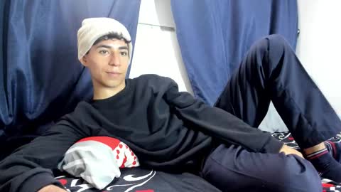 Snapshot of _fiore_ chatting on 11.27.25 jair eduardo online show from 11.27.25