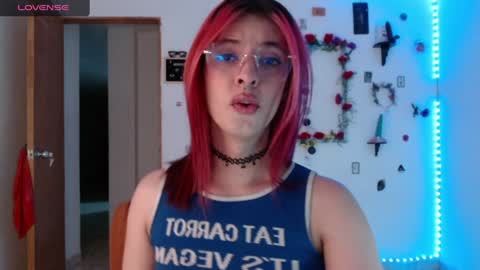 Snapshot of _galya_ chatting on 01.22.25 Galya online show from 01.22.25