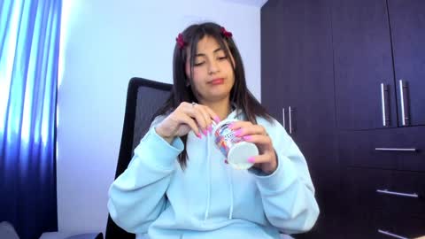 Snapshot of _giaa_ chatting on 12.12.24 _giaa_ online show from 12.12.24