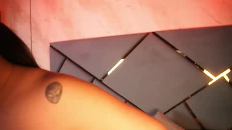 _giggy online show from 12.04.25