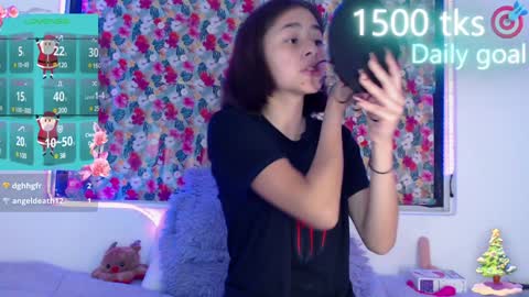 Gwen online show from 12.28.24