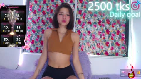 Gwen online show from 02.05.25