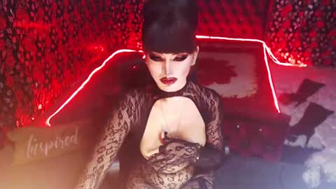 Snapshot of _hailyourqueenx chatting on 01.12.25 GoDDess  Chloe online show from 01.12.25