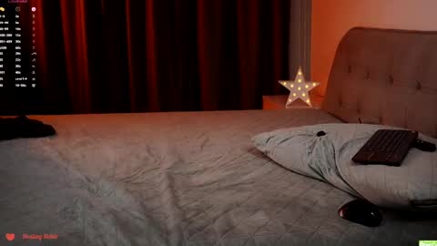 Snapshot of _healing_hottie_ chatting on 02.23.25 Veronica online show from 02.23.25