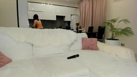 Julia online show from 01.30.25