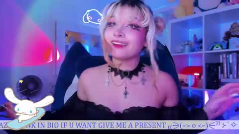 Snapshot of _heavenly_blue_ chatting on 07.14.26 Bluey online show from 07.14.26