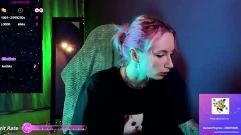 Snapshot of _helencarter chatting on 04.24.26 Helen Carter 3 Next stream 2330 MSC online show from 04.24.26