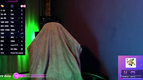 Snapshot of _helencarter chatting on 05.31.26 Helen Carter 3 Next stream 2330 MSC online show from 05.31.26