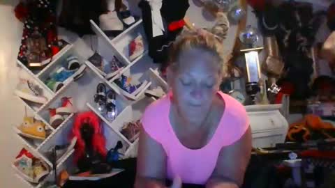 Snapshot of _hitgirly_ chatting on 05.07.26 _hitgirly_ online show from 05.07.26