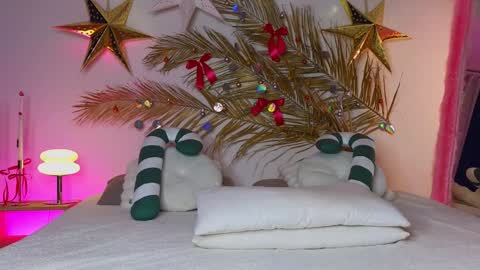 Holly online show from 01.07.25