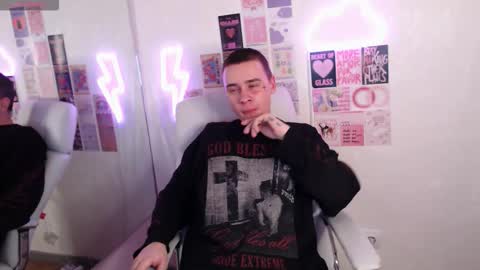 Snapshot of _honeyberry_ chatting on 02.09.26 _honeyberry_ online show from 02.09.26