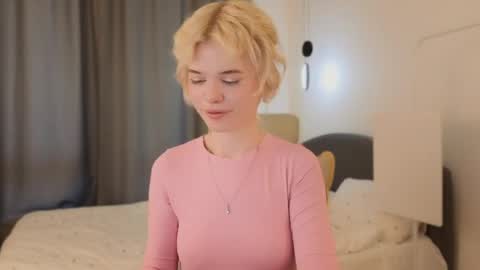 Snapshot of _honnyland chatting on 05.25.26 Alisha online show from 05.25.26