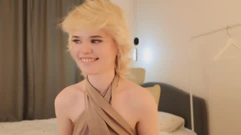 Snapshot of _honnyland chatting on 05.31.26 Alisha online show from 05.31.26