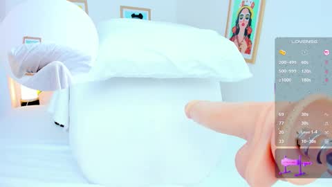 _jasminnee_ online show from 11.06.25