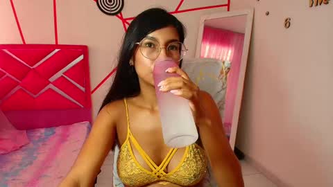 Snapshot of _jessi69_ chatting on 02.09.25 Jesica online show from 02.09.25