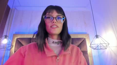Snapshot of _jessy_moon_ chatting on 12.23.24  ...  online show from 12.23.24