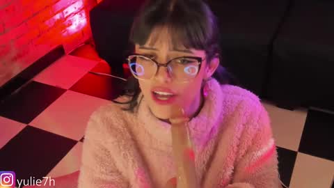 Snapshot of _jessy_moon_ chatting on 02.18.25  ...  online show from 02.18.25