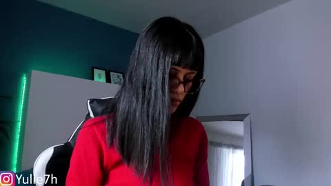 Snapshot of _jessy_moon_ chatting on 10.03.25  ...  online show from 10.03.25