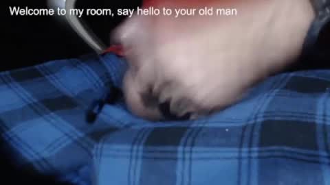 Snapshot of _jimmini chatting on 02.04.25 _jimmini online show from 02.04.25