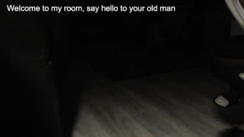 Snapshot of _jimmini chatting on 02.04.25 _jimmini online show from 02.04.25